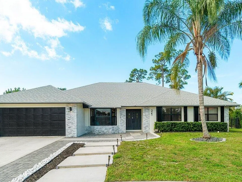 325 Knotty Wood Ln