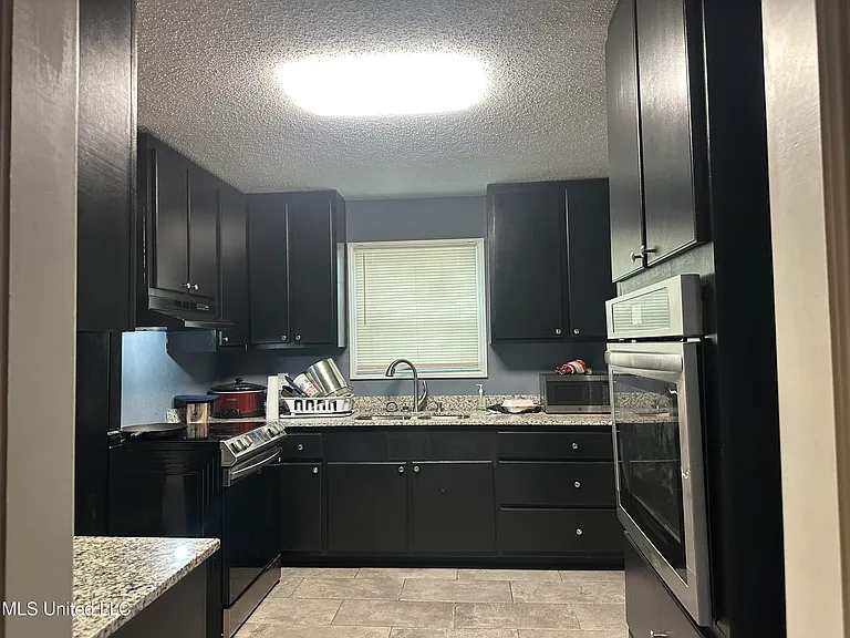 1156 Garden Park Dr — Photo 12
