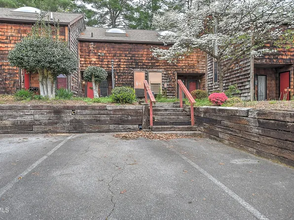 115 Beechnut St APT H8, Johnson City, TN 37601