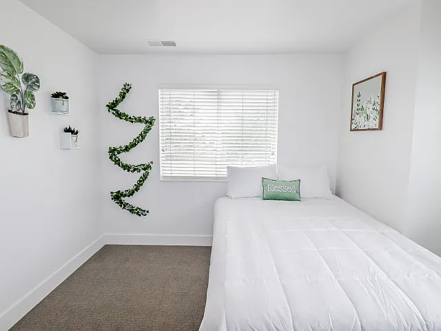 Fleur De Lis Apartments — Photo 6