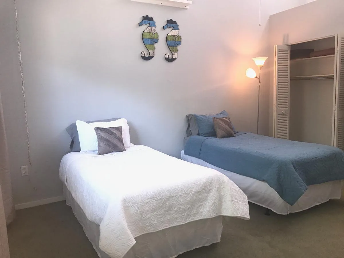 3 bed, 2040 sqft, $4,800 — Photo 4