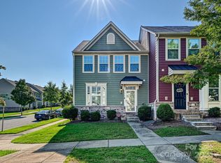 1705 Fleetwood Dr, Charlotte, NC 28208
