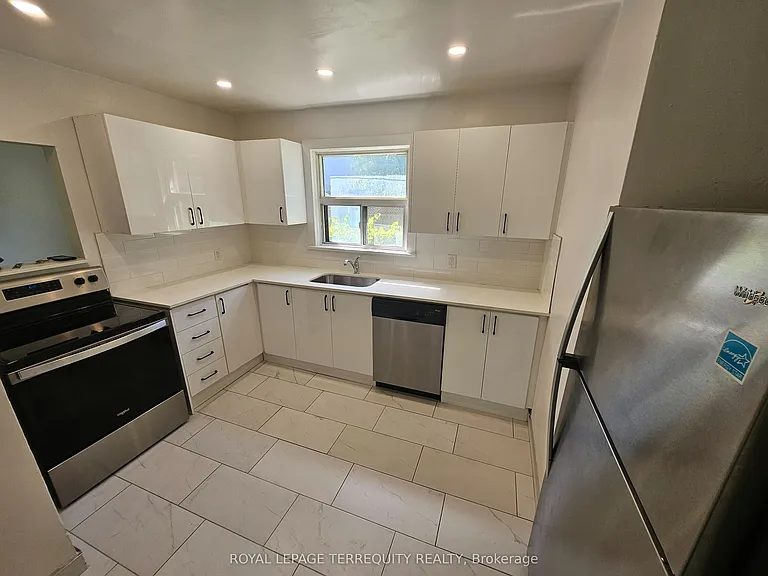450 Arlington Ave #3 — Photo 3