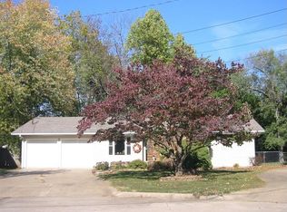 2735 E Madison St, Springfield, MO 65802