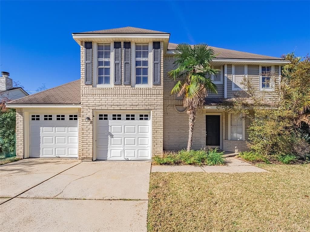 4310 Plover Dr, Seabrook, TX 77586 | Zillow
