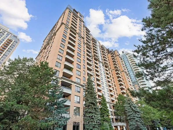 18 Sommerset Way #1111, Toronto, ON M2N 6X5