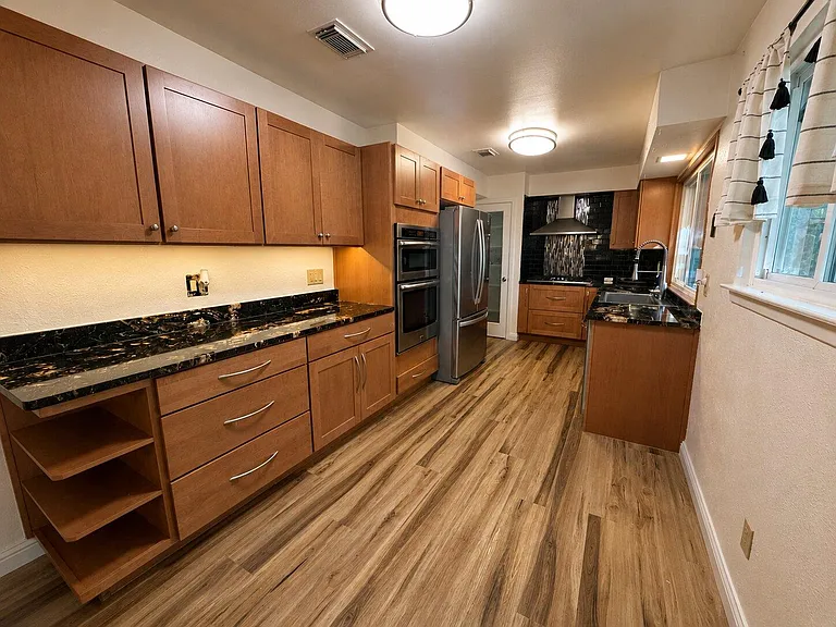5802 Brook Valley Dr — Photo 11
