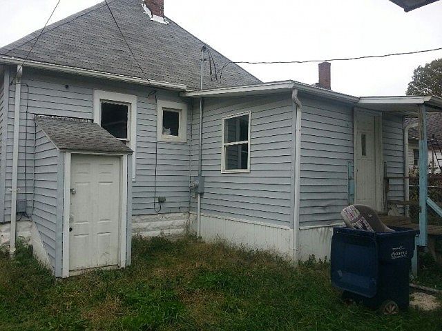 2nd image of 1909 3rd Ave
