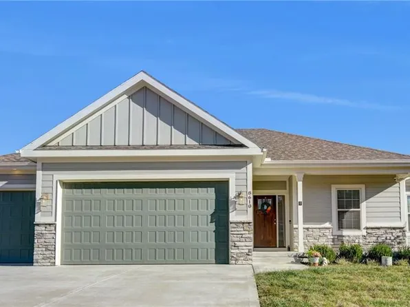 8610 NW 74th St, Kansas City, MO 64152