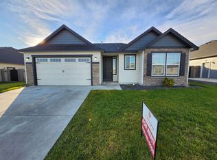 8317 Ballard Loop, West Richland, WA
