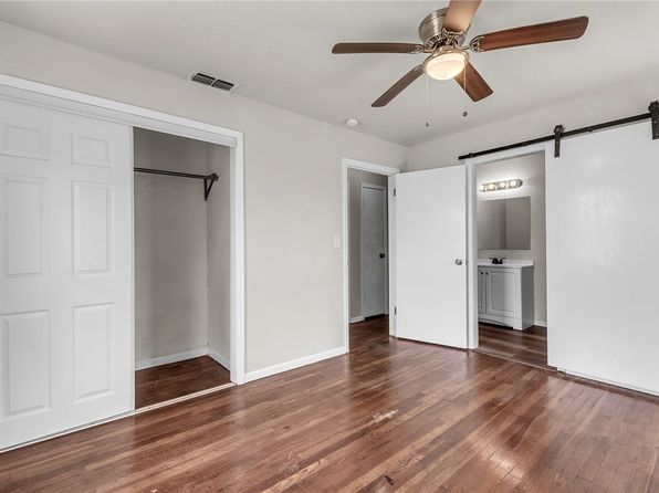 130 N Houston St, Aransas Pass, TX 78336