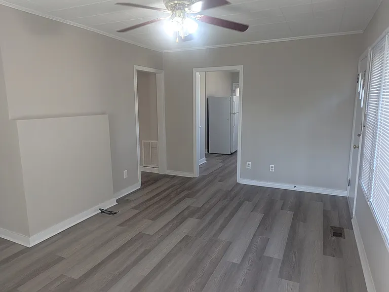 661 Crawford Rd — Photo 10
