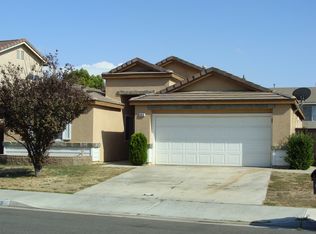 985 Huntington Way, Perris, CA 92571