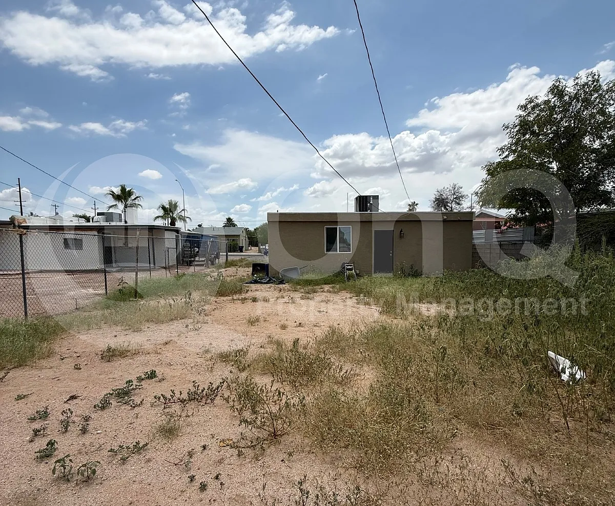 3 bed, 2.0 bath, 1170 sqft, $1,650 — Photo 4