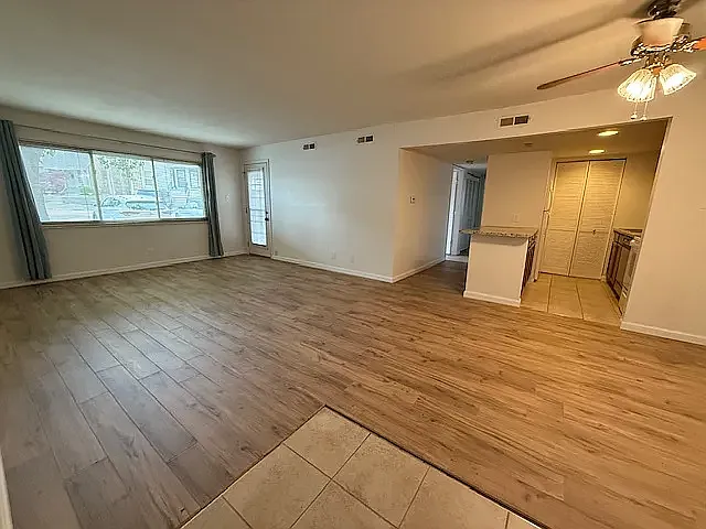 2 bed, 1100 sqft, $1,250 — Photo 2