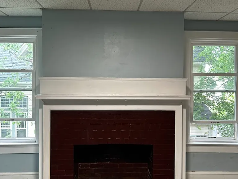 1638 Sanderson Ave — Photo 14