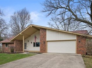 40 Thornhurst Dr, Carmel, IN 46032