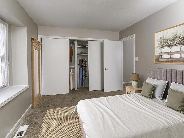 The George Apartment Homes — Photo 32