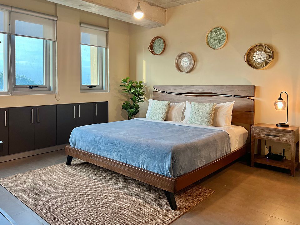 Brand new king size bed
