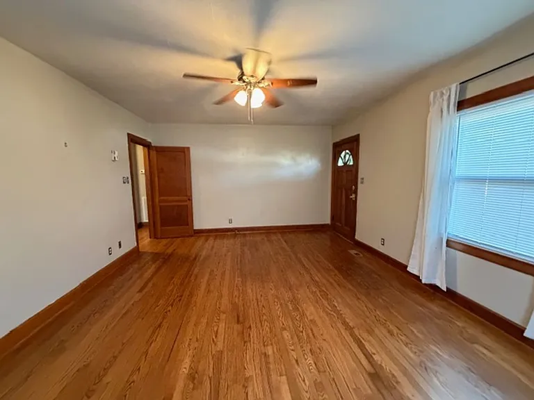 1330 Highland Ave NW — Photo 3