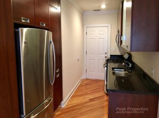 2242 W Morse Ave APT 1, Chicago, IL 60645