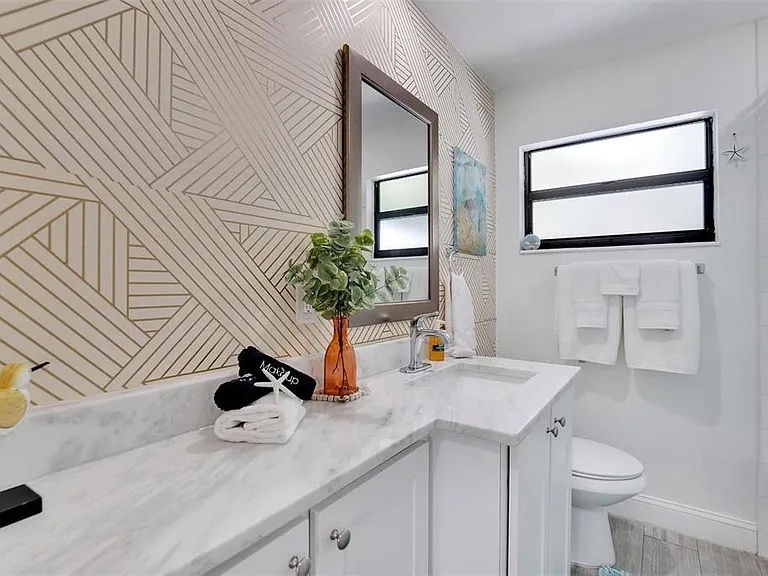 4731 W Montgomery Ave — Photo 42