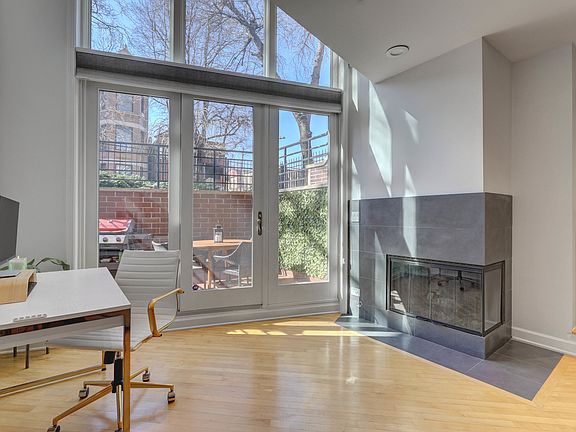 5th image of 1043 N Winchester Ave APT 1