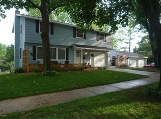 2414 22nd St NW, Rochester, MN 55901