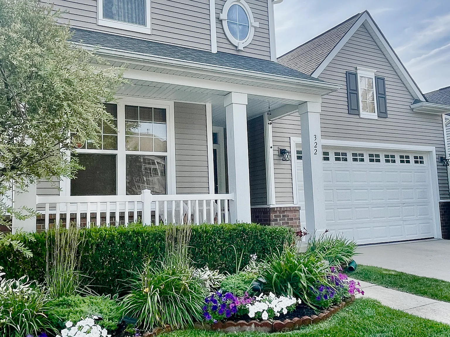 3 bed, 2.5 bath, 2200 sqft, $3,000 — Photo 3
