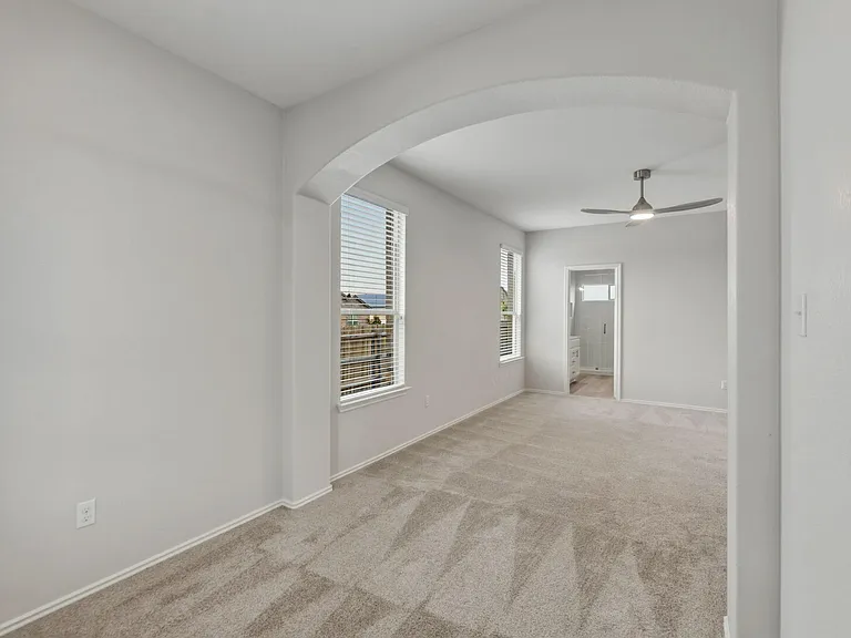 301 Serpentine Ln — Photo 17