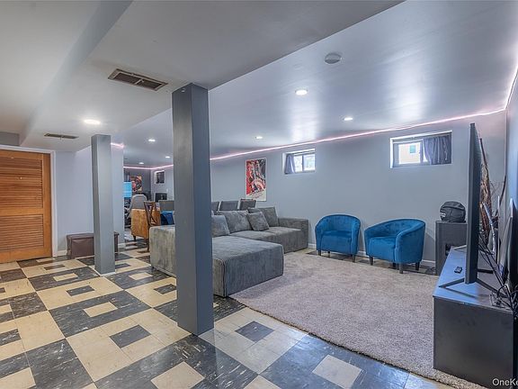 5th image of 25708 147th Avenue