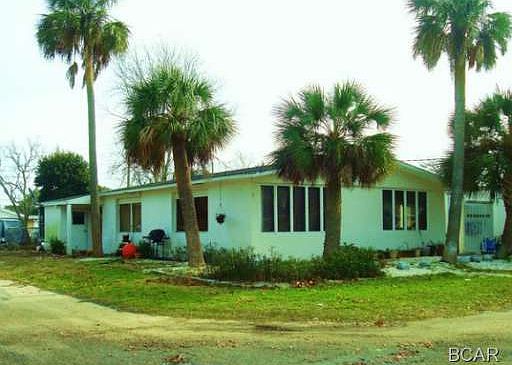 1st image of 318 Lake Pl