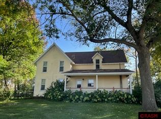 57930 100th St, Walters, MN 56097