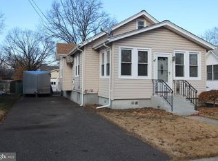 51 Atkins Ave, Hamilton, NJ 08610