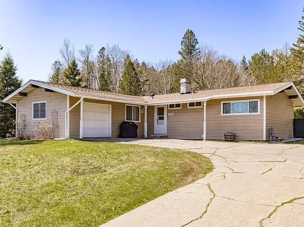 3415 Decker Rd, Duluth, MN 55811