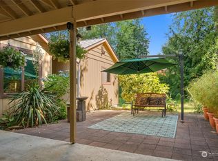 5943 NE 200th Ct, Kenmore, WA 98028