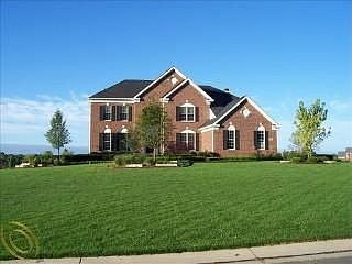 2nd image of 1940 Scenic Dr