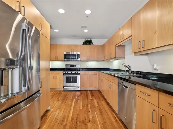 5055 Addison Cir Penthouse 409, Addison, TX 75001