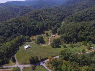 3678 Snake Run Rd, Alderson, WV 24910