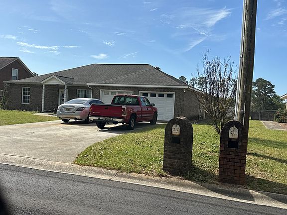 2nd image of 215 Wynn Pl