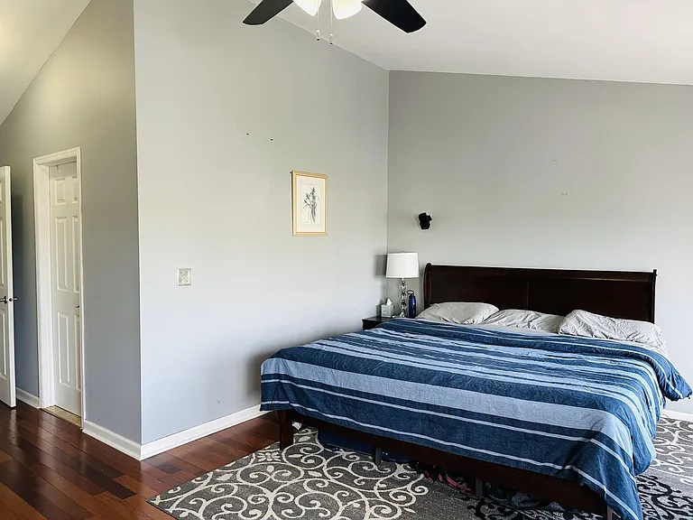 2 Russell Ct — Photo 18