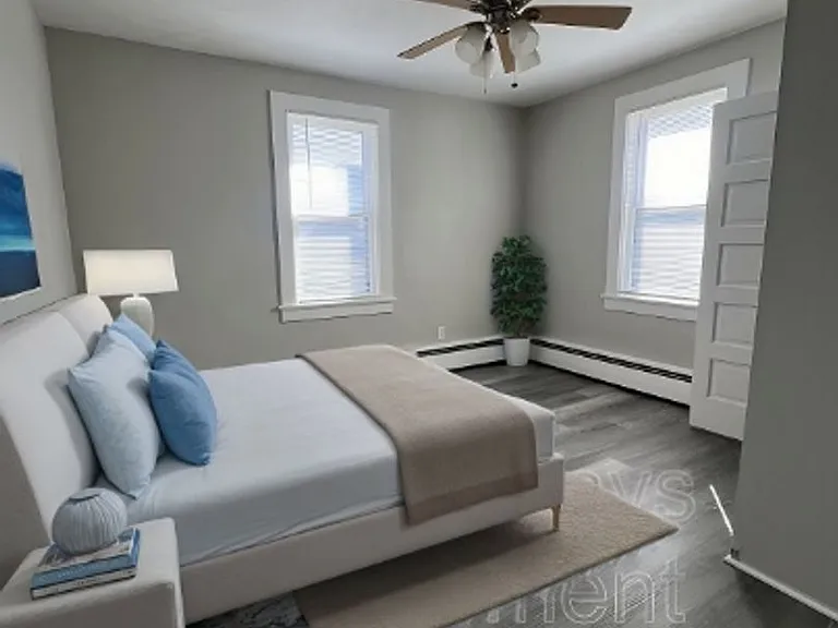 438 Harvey Ave — Photo 3