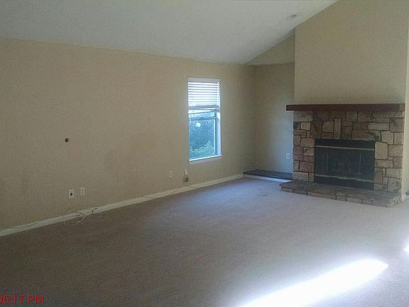 5th image of 12965 Yellowstone Ave