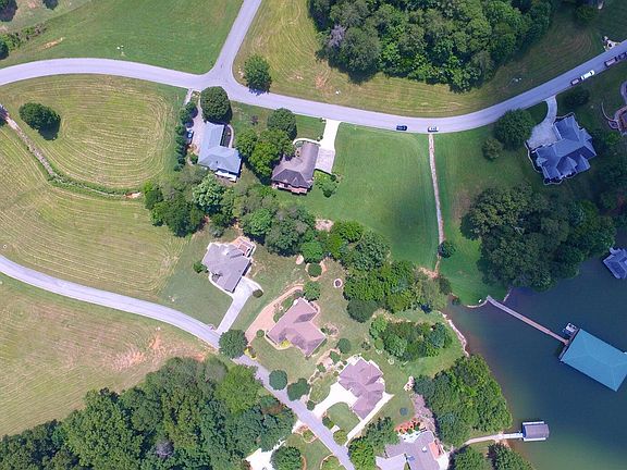3rd image of 604 Wood Duck Dr