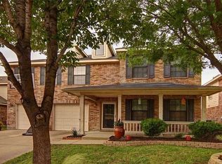2884 Westover Dr, Grand Prairie, TX 75052