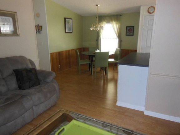4th image of 1612 Deverly Dr