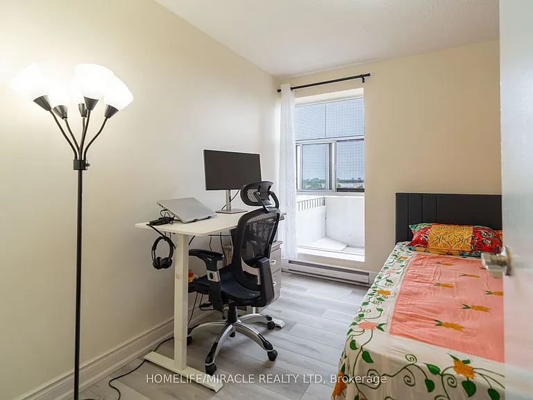 3025 Queen Frederica Dr #807 — Photo 34