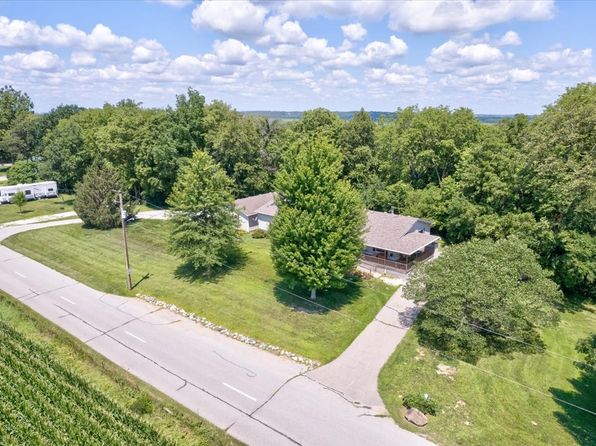 23031 Buchanan Trl, Hartford, IA 50118