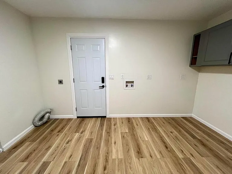 19 Grove St — Photo 3