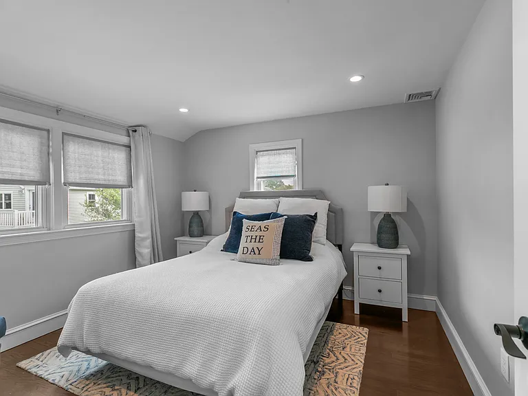 18 Sylvan Ter — Photo 31